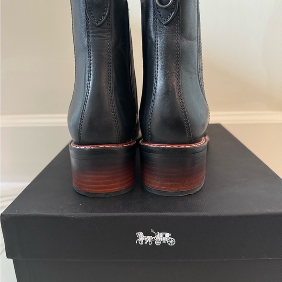 Like-New, Black Leather Coach Bowery Chelsea Boots size 8 - Picture 4 of 10